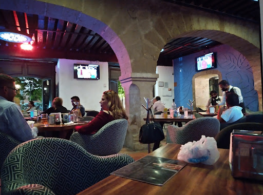 El Monasterio Bar