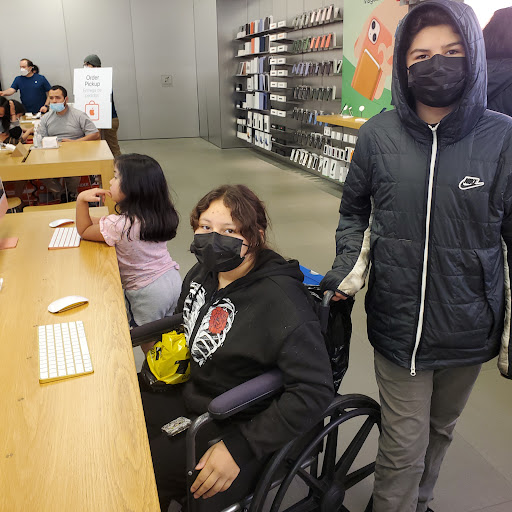 Computer Store «Apple Los Cerritos», reviews and photos, 242 Los Cerritos Center, Cerritos, CA 90703, USA