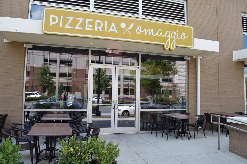 Pizzeria Omaggio 28204