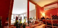 Atmosphère du Restaurant français Le Restaurant Bar à Vin Caviste de Chames à Vallon-Pont-d'Arc - n°13
