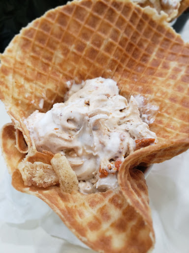 Ice Cream Shop «Marble Slab Creamery», reviews and photos, 14 Biltmore Ave, Asheville, NC 28801, USA