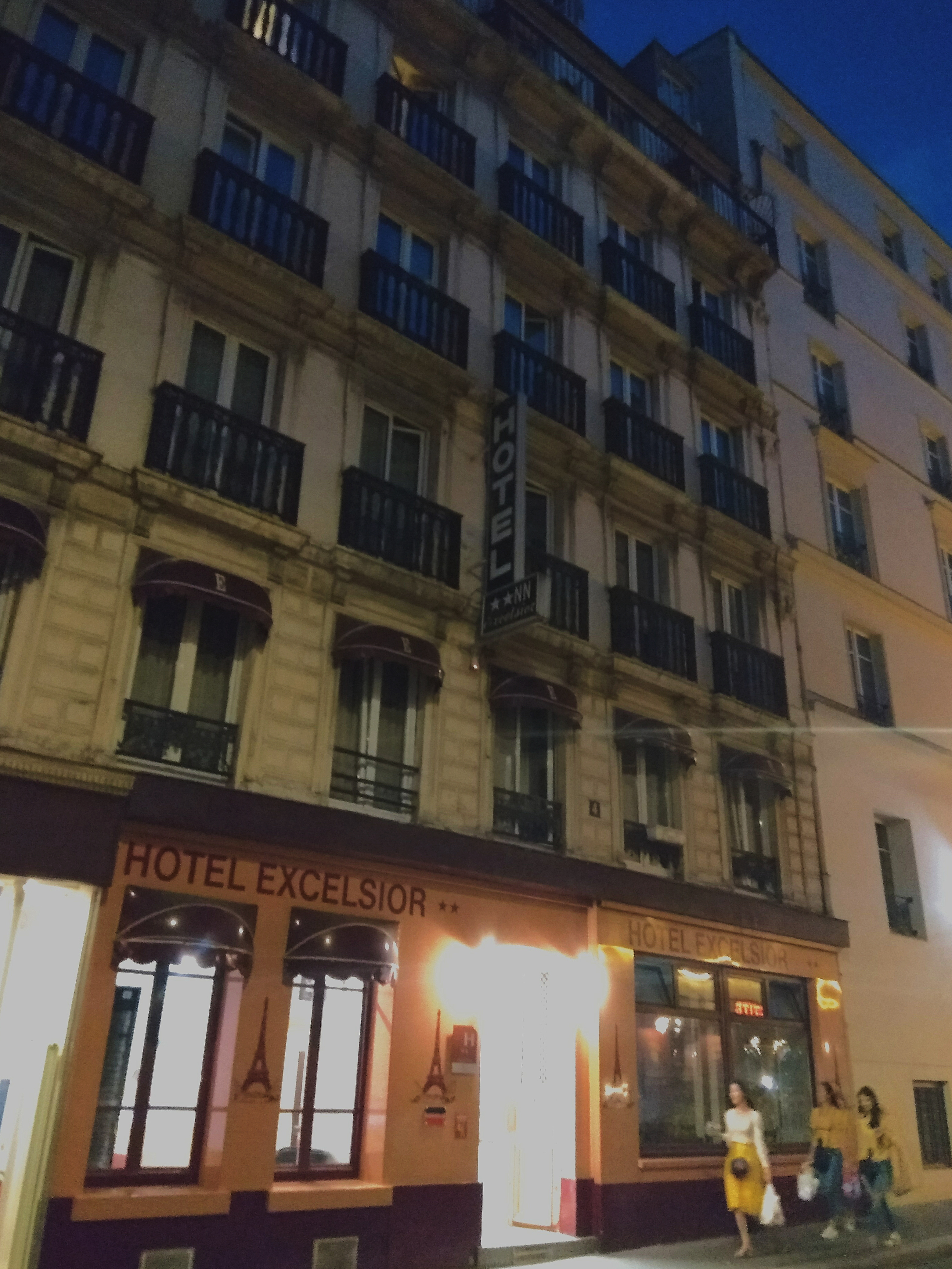 Photo n° 1 de l'avis de Summer. fait le 24/07/2018 à 21:54