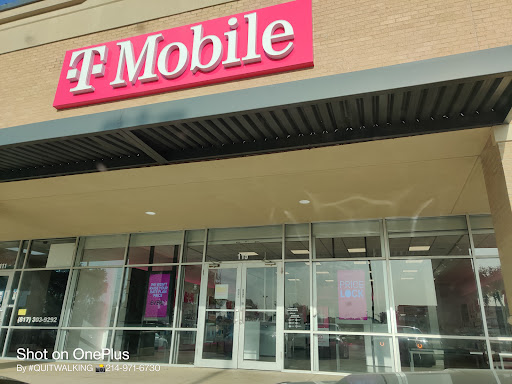 Cell Phone Store «T-Mobile», reviews and photos, 1801 Eastchase Pkwy, Fort Worth, TX 76120, USA