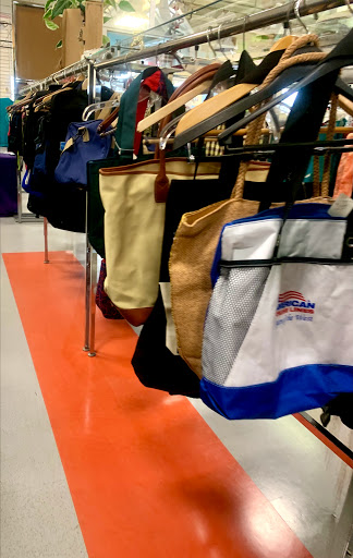 Thrift Store «Second Impressions Upscale Thrift Store», reviews and photos, 3750 S Westnedge Ave, Kalamazoo, MI 49008, USA