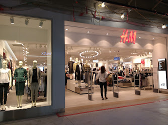 H&M