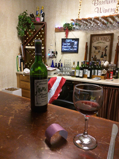 Winery «Bardwell Winery», reviews and photos, 716 N High St, Mt Orab, OH 45154, USA