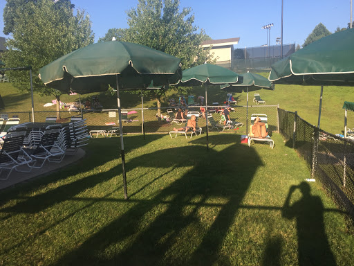 Country Club «Lake Isle Country Club», reviews and photos, 660 White Plains Rd, Eastchester, NY 10709, USA