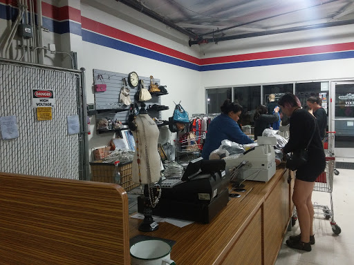 Thrift Store «Super Thrift Store Rescue Mission», reviews and photos, 13422 Saticoy St, North Hollywood, CA 91605, USA