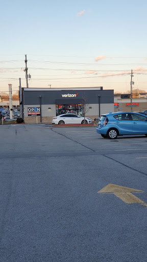 Cell Phone Store «Verizon Authorized Retailer – Cellular Sales», reviews and photos, 2207 State St, New Albany, IN 47150, USA