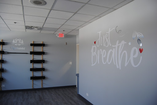 Health Club «Rosemont Health & Fitness», reviews and photos, 10225 W Higgins Rd, Des Plaines, IL 60018, USA