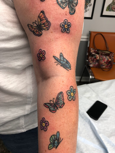 Tattoo Shop «Talon Studio Tattoo», reviews and photos, 14 S Main St, Boonsboro, MD 21713, USA