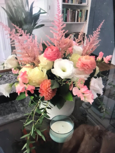 Florist «LARCHMONT VILLAGE FLORIST», reviews and photos, 420 N Larchmont Blvd, Los Angeles, CA 90004, USA