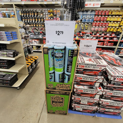 Hardware Store «Harbor Freight Tools», reviews and photos, 3320 Holland Road, Virginia Beach, VA 23452, USA