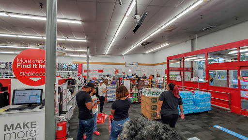 Office Supply Store «Staples», reviews and photos, 465 Tuckahoe Rd, Yonkers, NY 10710, USA