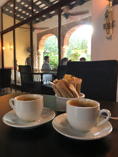 El Buho Café