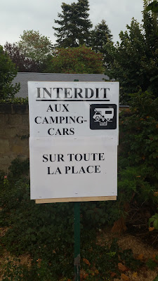 Parking municipal de Fontevraud à Fontevraud-l'Abbaye