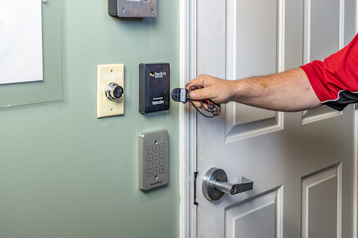 Locksmith «The Flying Locksmiths, Tampa South», reviews and photos, 156 E Bloomingdale Ave #100, Brandon, FL 33511, USA