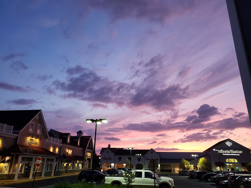 Coffee Shop «Starbucks», reviews and photos, 140 Purcellville Gateway Dr, Purcellville, VA 20132, USA