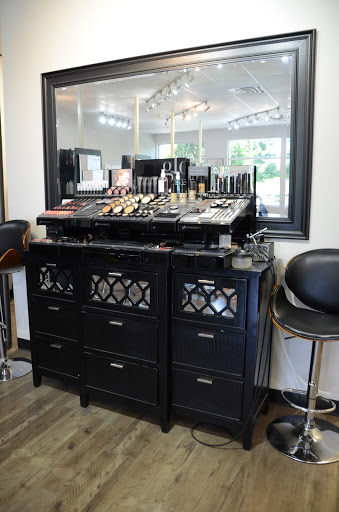 Hair Salon «ERICA DAVIS SALON & SPA», reviews and photos, 20270 South La Grange Road, Frankfort, IL 60423, USA