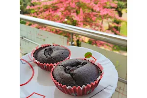Muffins & Cupcakes image