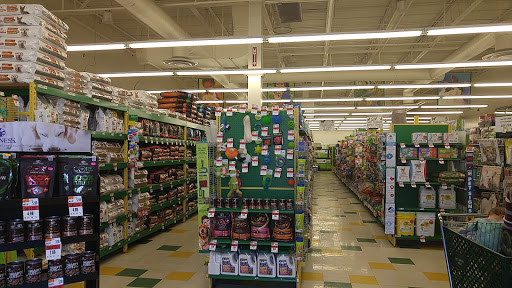 Pet Supply Store «Pet Supplies Plus», reviews and photos, 521 Noble Creek Dr, Noblesville, IN 46060, USA