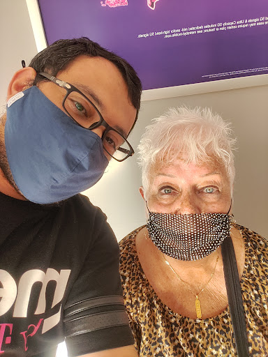 Cell Phone Store «MetroPCS Authorized Dealer», reviews and photos, 12915 Walsingham Rd, Largo, FL 33774, USA