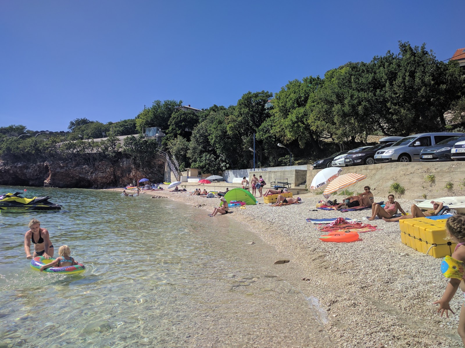 Foto di Uvala Povile con molto pulita livello di pulizia