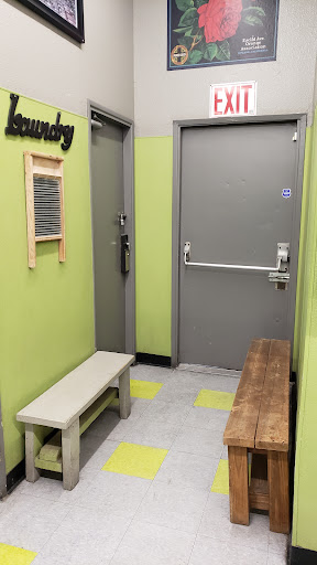 Laundromat «San Antonio Coin Laundry», reviews and photos, 177 N San Antonio Ave, Upland, CA 91786, USA