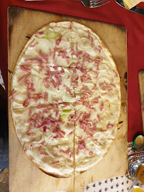 Tarte flambée du Restaurant français Lohkäs Restaurant de Tradition à Strasbourg - n°7