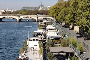Quais de la Seine image