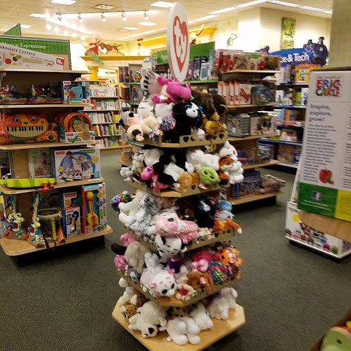 Book Store «Barnes & Noble», reviews and photos, 1315 E Gladstone St, Glendora, CA 91740, USA