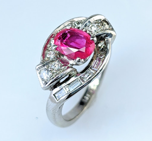 Jeweler «Yarnal Jewelers», reviews and photos, 4029 E Castro Valley Blvd, Castro Valley, CA 94552, USA