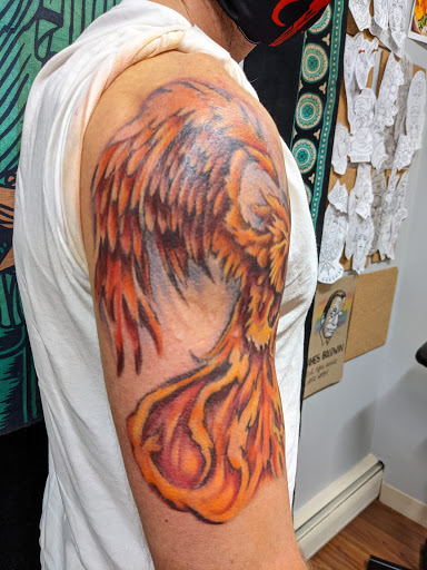 Tattoo Shop «Vintage Tattoo», reviews and photos, 131 Newark Pompton Turnpike, Pequannock Township, NJ 07440, USA