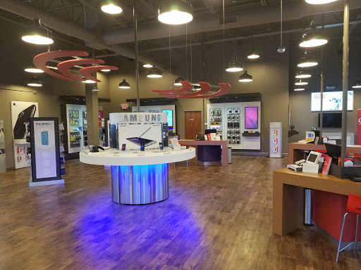 Cell Phone Store «Verizon Authorized Retailer, TCC», reviews and photos, 10302 Prosperity Cir #105, Camby, IN 46113, USA