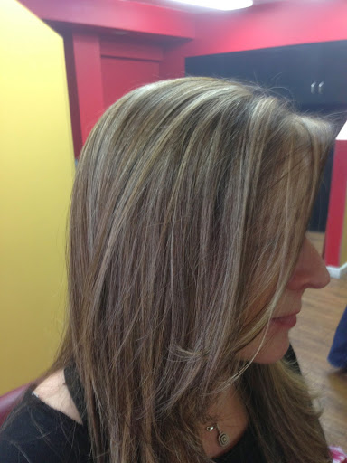 Hair Salon «Hair Hut Studio Salon», reviews and photos, 295 Saw Mill River Rd # A, Yonkers, NY 10701, USA