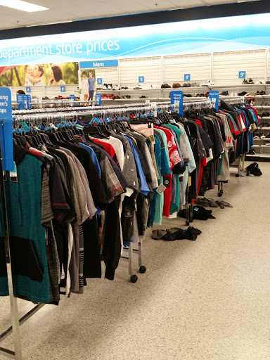 Clothing Store «Ross Dress for Less», reviews and photos, 1945 W Palmetto St, Florence, SC 29501, USA