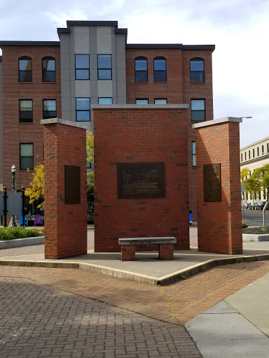 Tourist Attraction «Clinton Square», reviews and photos, 161 W Genesee St, Syracuse, NY 13202, USA