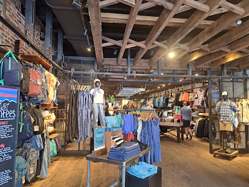 Clothing Store «Patagonia Meatpacking», reviews and photos, 414 W 14th St, New York, NY 10014, USA