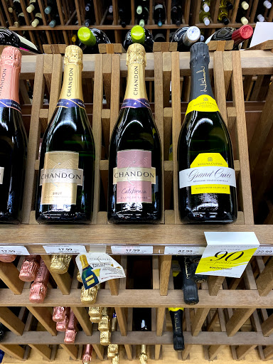 Wine Store «Parkview Wine & Spirits», reviews and photos, 229 Park Rd, West Hartford, CT 06119, USA