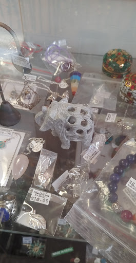 Gift Shop «Tibetan Himalayan Gift Shop», reviews and photos, 746 E Chatham St b, Cary, NC 27511, USA