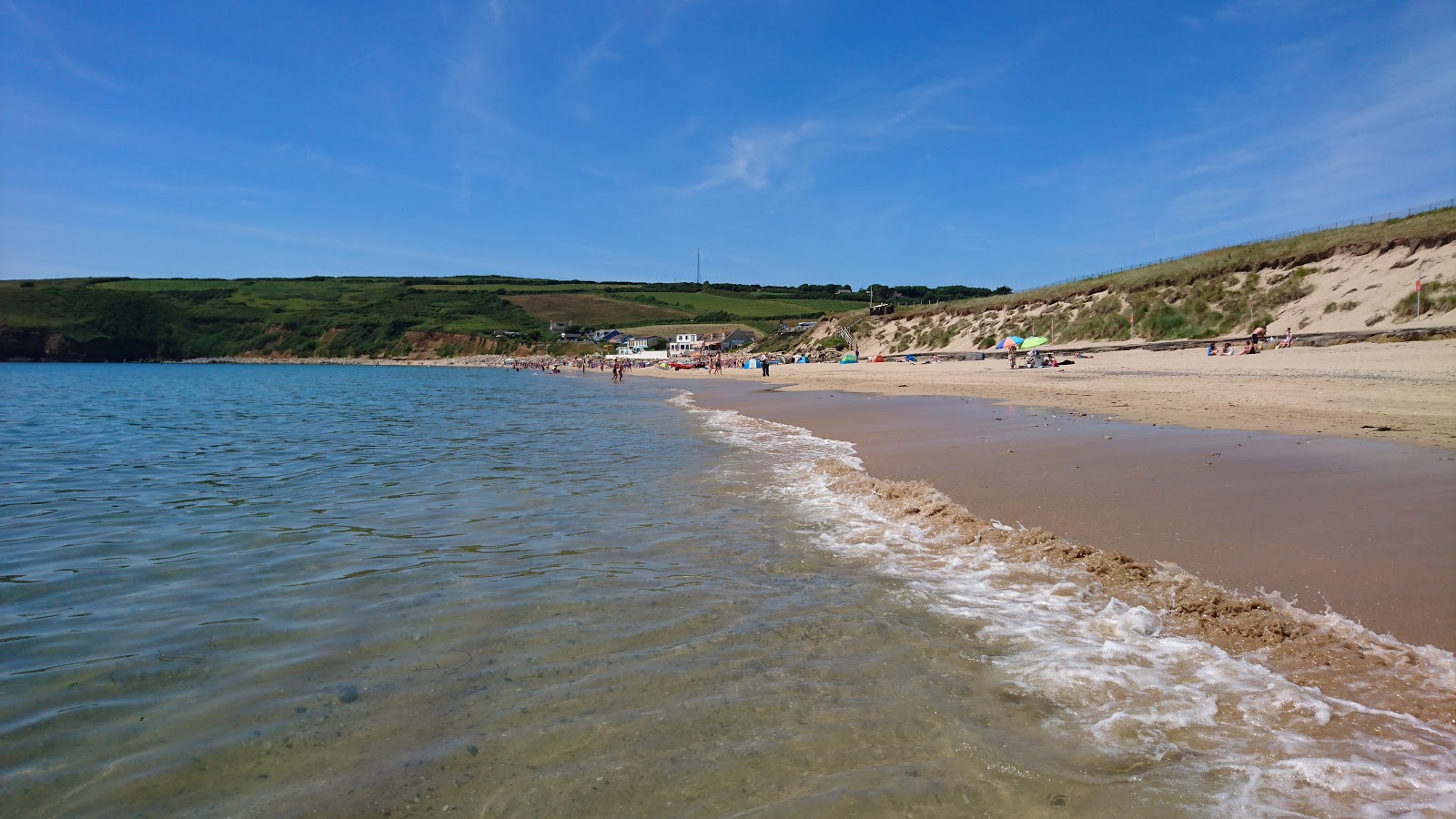 Photo of Praa Sands beach with long bay