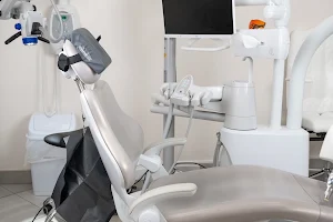 iDental - izcila zobārstniecība Rīgā image