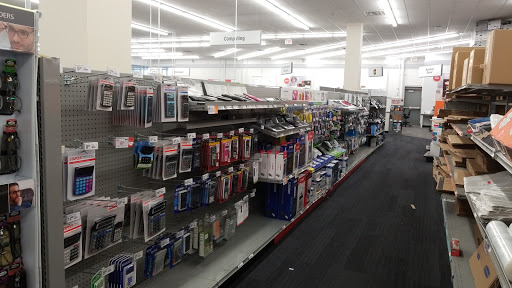 Office Supply Store «Staples», reviews and photos, 165 Middlesex Ave, Somerville, MA 02145, USA