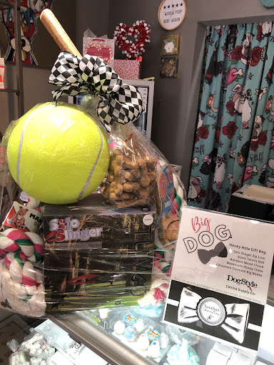 Pet Supply Store «Dog Style Canine Supply Company», reviews and photos, 2002 Judson Rd Suite 102, Longview, TX 75605, USA