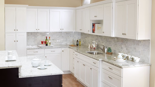 Howlett Lumber Co, 111 E Brimfield Rd, Holland, MA 01521, USA, 