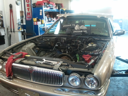 Auto Repair Shop «One King Automotive Center», reviews and photos, 111 S Walnut St, Silverdale, PA 18962, USA