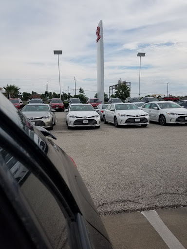 Toyota Dealer «Classic Toyota Galveston», reviews and photos, 8020 Broadway St, Galveston, TX 77554, USA