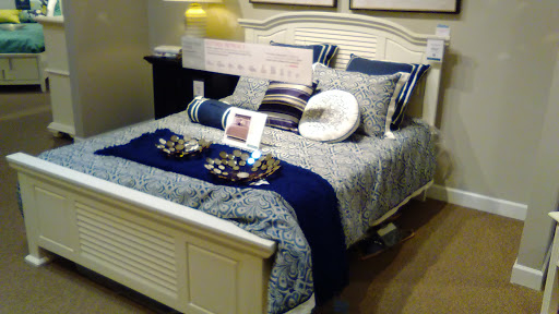 Furniture Store «Ashley HomeStore», reviews and photos, 1960 Sawgrass Mills Cir, Sunrise, FL 33323, USA