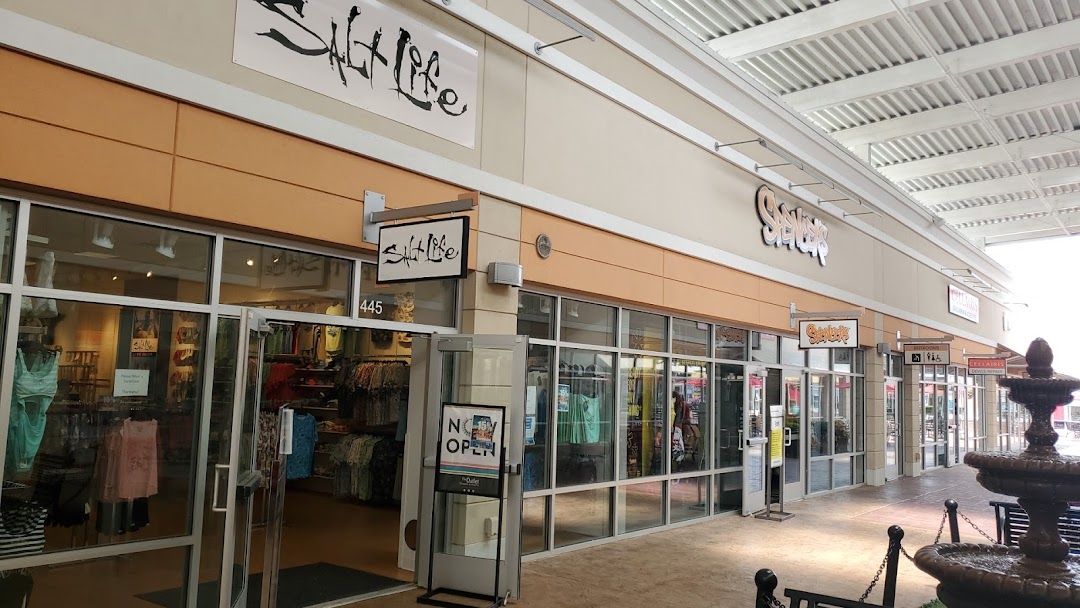 Salt Life Outlet Pop Up Atlanta