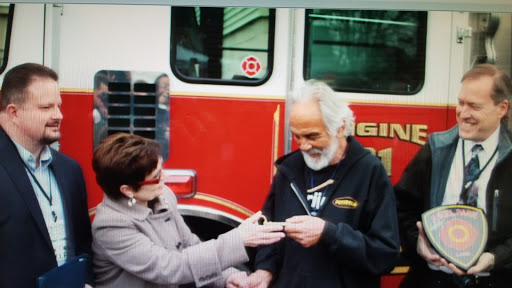 Tobacco Shop «BDT Smoke Shops», reviews and photos, 21640 John R Rd, Hazel Park, MI 48030, USA